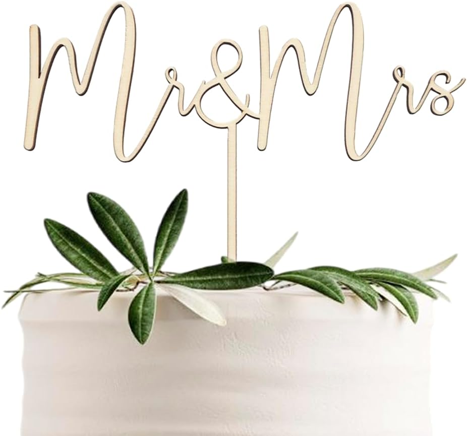 CC-TOWN-Mr-&-Mrs-Wood-Cake-180