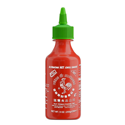 The-Original-Huy-Fong-Sriracha,-9-3323