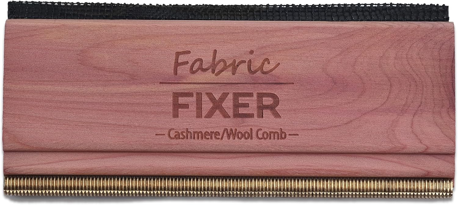 Cashmere-Pill-Remover-Comb-with-Natural-Cedar-Wood-Handle-(Double-1802